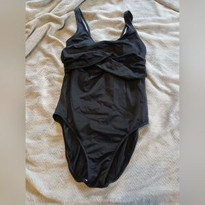 VENUS Black Women's One Piece Swimsuit